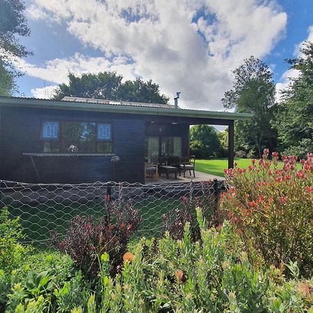Beautiful Garden Cottage สตอร์มริเวอร์ ภายนอก รูปภาพ