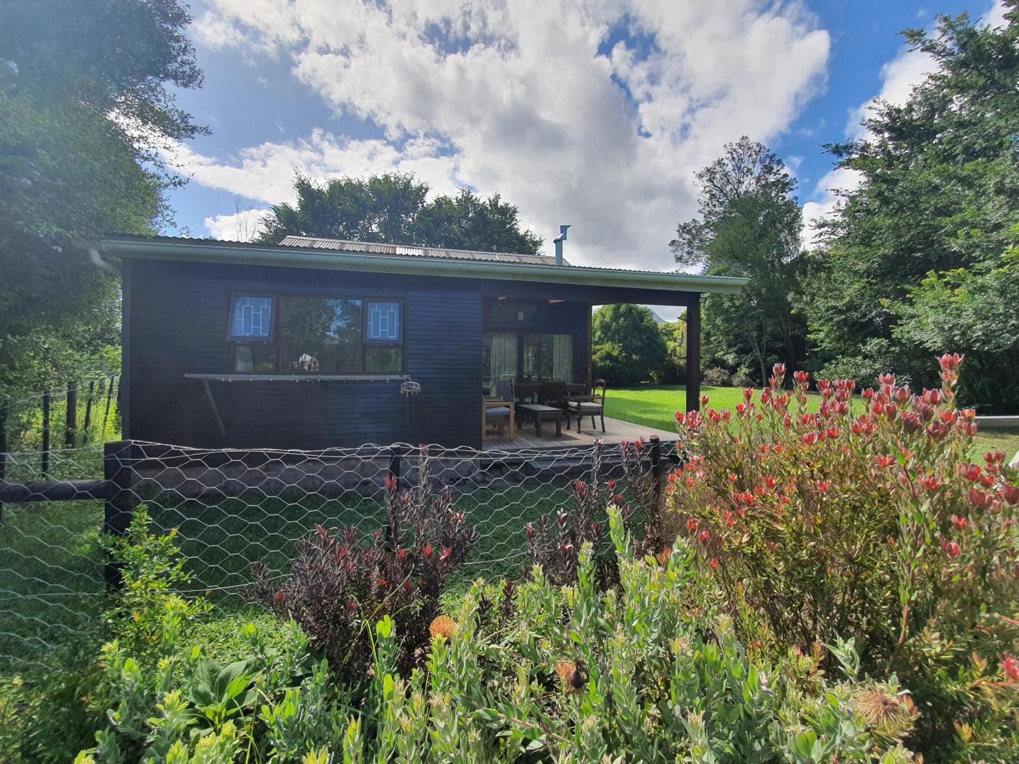 Beautiful Garden Cottage สตอร์มริเวอร์ ภายนอก รูปภาพ