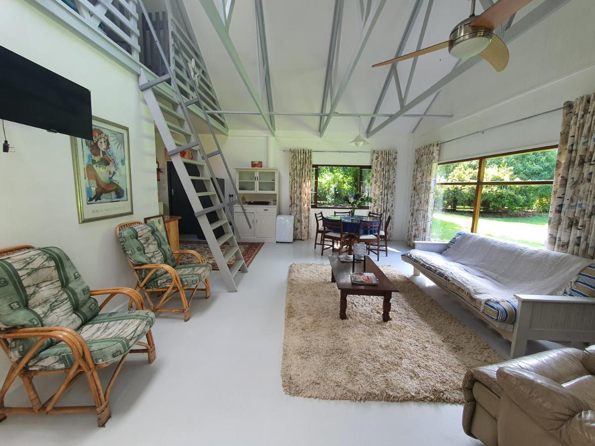 Beautiful Garden Cottage สตอร์มริเวอร์ ภายนอก รูปภาพ